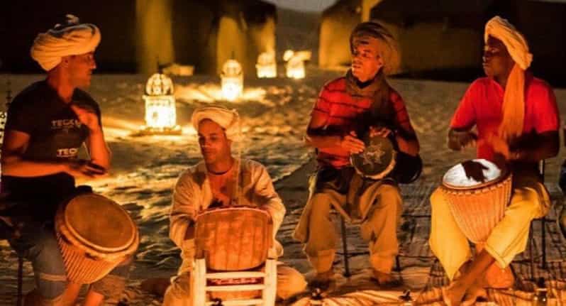 Marrakech : coucher de soleil à Agafay avec dîner, spectacle et musique touareg - bivouac