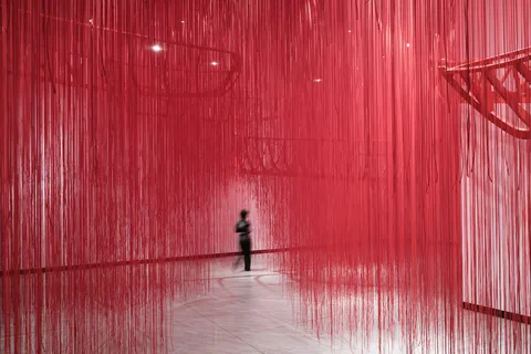 Praga - Kunsthalle Praha - Chiharu Shiota: Alma inquieta