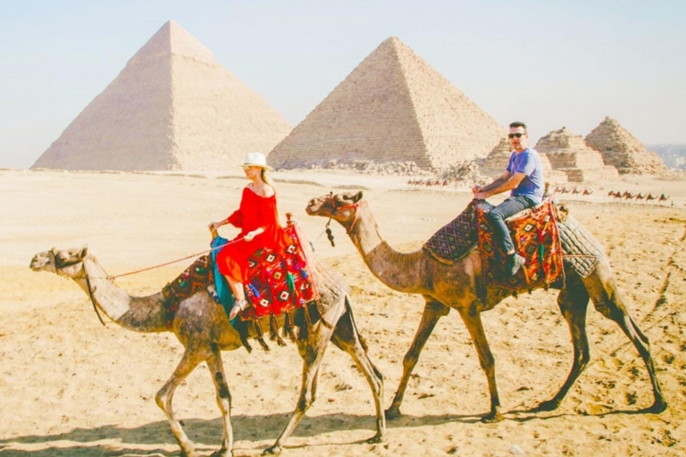 Sahl Hashesh: Piramidy w Gizie i Sakkarze oraz Khan el-Khalili SoukPrywatna wycieczka do Gizy, Sakkary, Memfis i Khan el Khalili