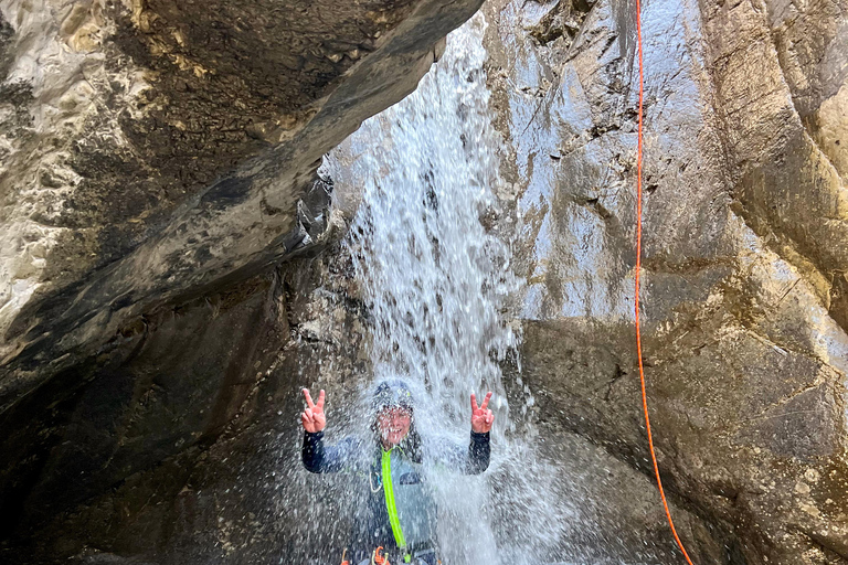 Banff : Excursion au canyon Ghost avec toboggans, rappels et sauts