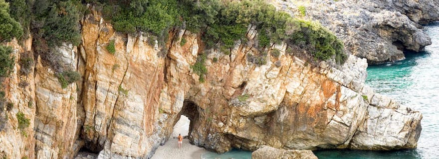 Visite privative depuis Volos : Tsagkarada et la plage de Mylopotamos