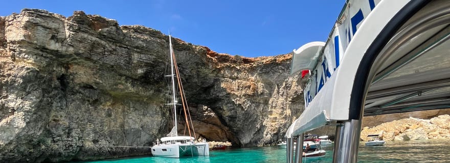 Depuis Gozo : autour de Comino, lagon bleu, lagon de cristal et grottes