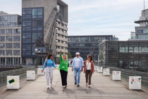 Düsseldorf: Mediahaven en RijntorenGroepsrondleiding in het Duits