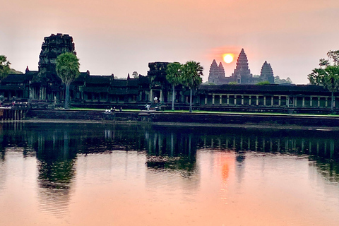 Siem Reap: Angkor Wat Sunrise/Set Tour with Japanese Guide Angkor Wat Sunrise Private Tour with Japanese Guide