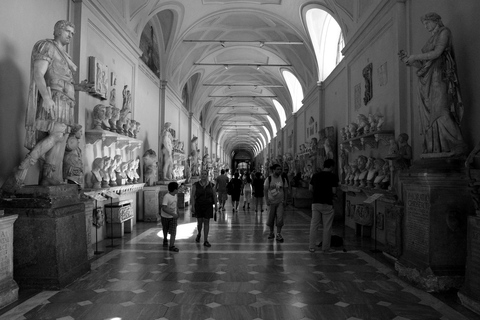Vatican Museums & Sistine Chapel Tour with Ticket