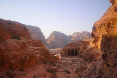Jordan 4-Day Tour: Amman, Petra, Wadi Rum & Dead Sea