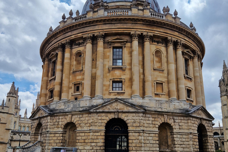 Desde Londres: Compras en Bicester Village y visita a los Cotswolds