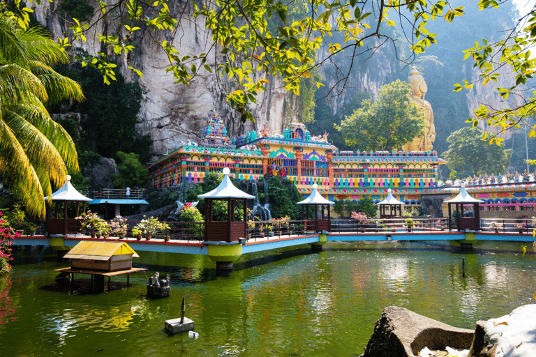 Kuala Lumpur: tour de medio día a las cuevas de BatuÚnete al tour (servicio de recogida del hotel)