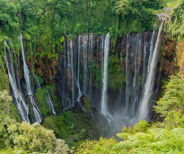 De Malang: Viagem de 1 dia à cascata de Tumpak Sewu (Partilha)