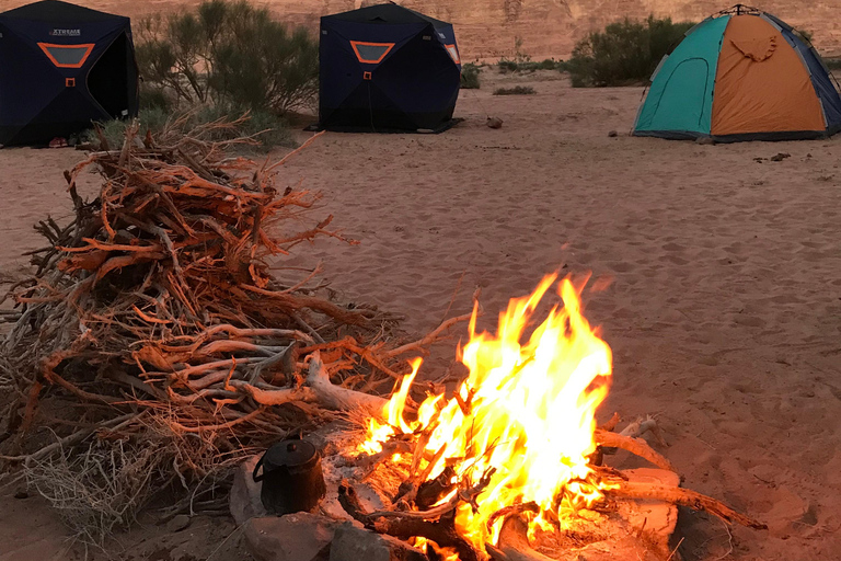 Wadi Rum: Desert Camp Tour With Jeep Safari And Star Gazing: