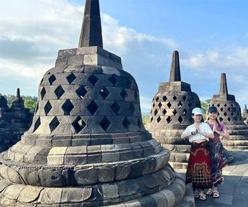Borobudur Climb-up Tour with Tickets Guarantee & Transfers