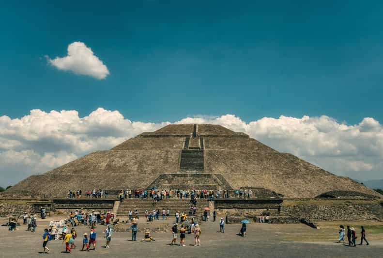 Mexico City: Teotihuacan Ruins, Tlatelolco, and Guadalupe Shrine Tour