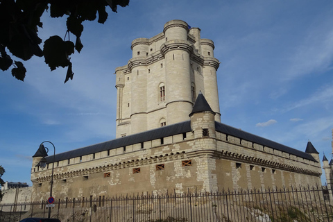 Vincennes Castle: Private Guided Tour with Entry Ticket Vincennes Castle: Private Guided Tour with Ticket