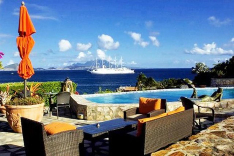 St. Kitts: Beach Transfer and City Highlights Tour