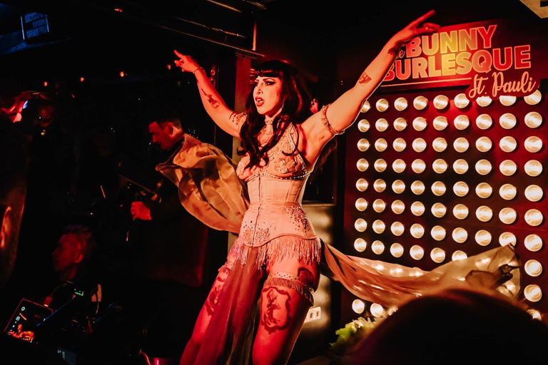 Hamburg: Hot-Blooded Burlesque Show at Bunny Burlesque St. Pauli Friday burlesque show