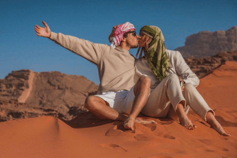 Deserto del Wadi Rum: tour di mezza giornata in jeep (mattina o tramonto)