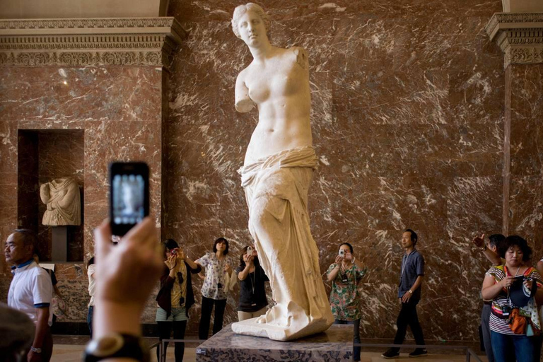 Paris: Louvre Museum Skip-the-Line Guided Tour Louvre Tour for Groups Max 20