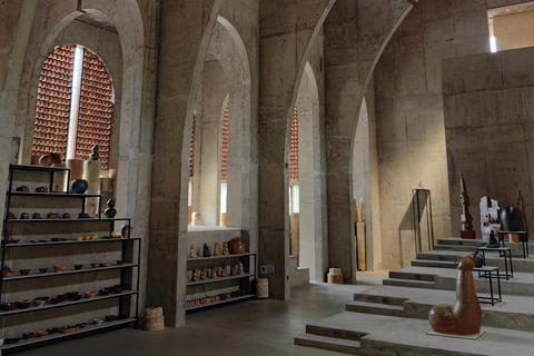 Wuhan: 3-Day Jingdezhen Pottery Tour with Rail & Hotel