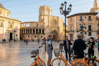 Valencia: Immersive Storytelling-Tour mit Fahrrad und E-Bike