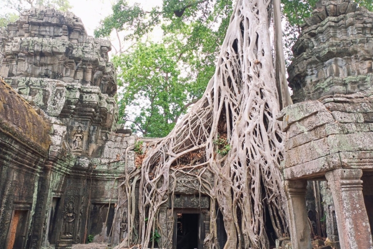 Private Two Day Trip: Angkor Temples with Floating Village