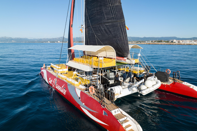 Cambrils: Catamaran Cruise with Drinks and BBQ Lunch Option Afternoon Cruise with Drinks