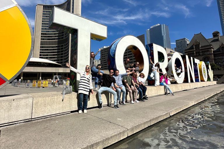 Centro di Toronto: Tour a piedi. Inglese/Spagnolo