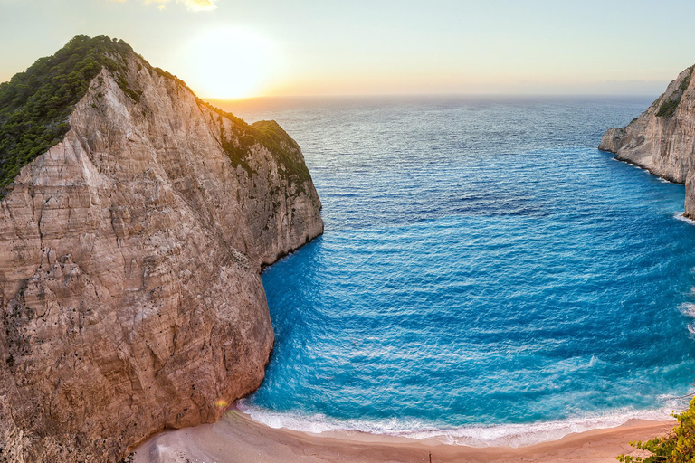 Zakynthos: Baía dos Naufrágios em lancha rápida - Grupo pequeno