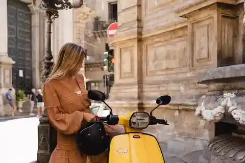 Rent beautiful iconic scooters and discover Sicily.