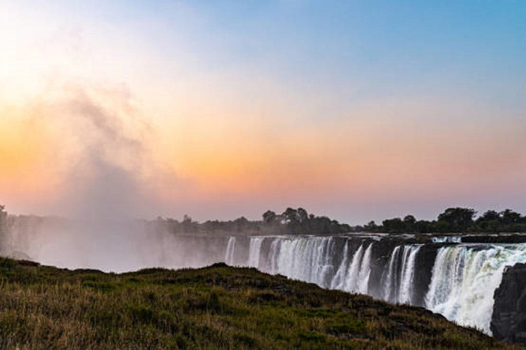 Aventura de lujo de un día en las cataratas Victoria con vuelo en helicóptero