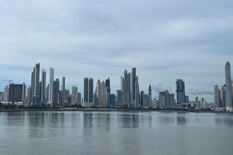 Panama City: Gamboa Rainforest, Sloth Sanctuary & Boat Tour