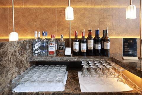 Hanoi: Międzynarodowe lotnisko Noi Bai Dostęp do saloniku SH Premium LoungeOdloty międzynarodowe T2: Salonik SH Premium Lounge Ha Noi