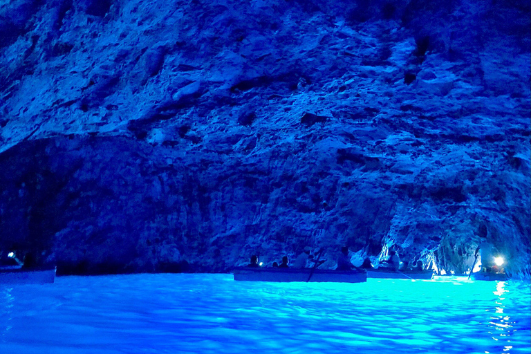 Excursion en bateau privé d'une journée à Capri au départ d'Amalfi