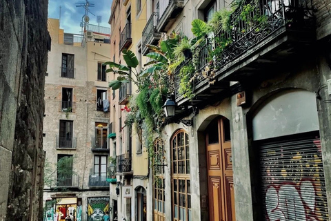 Barcelone : visite à pied de la Sagrada Família et du quartier gothiqueEnglish Guide