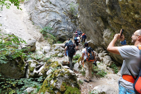 Plovdiv: Devil’s Throat & Yagodinska Caves Day Trip