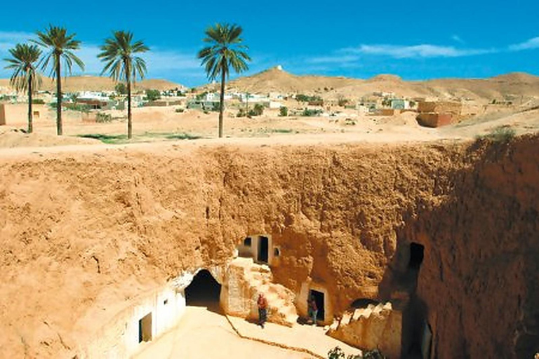 From Hammamet: 2-Day Sahara Tour, El Jem, Matmata & Tozeur