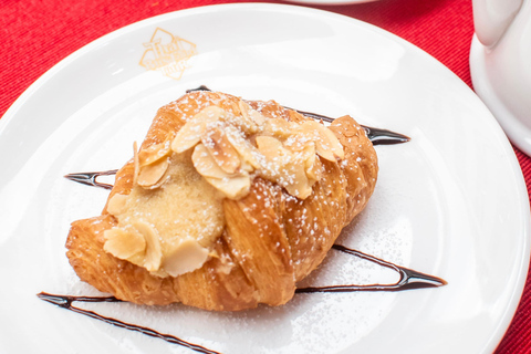 Bangkok : visite en bus à impériale avec repas Michelin et 20 sites emblématiquesMenu halal (déjeuner, dîner, soirée)