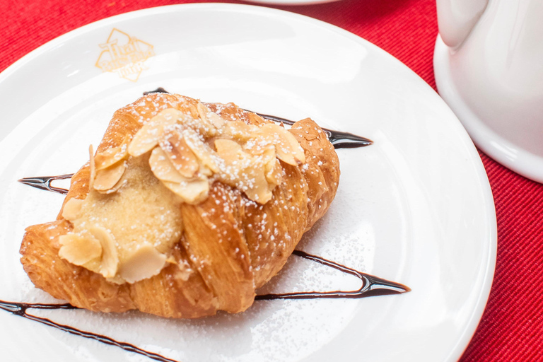 Bangkok : visite en bus à impériale avec repas Michelin et 20 sites emblématiquesMenu halal (déjeuner, dîner, soirée)