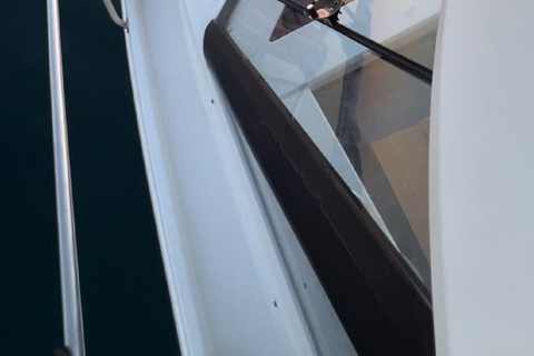 Alicante: A two-hour boat ride with a drink