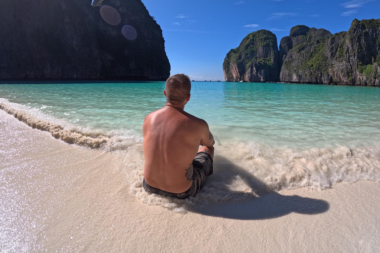 Koh Phi Phi : tour en bateau des pirates avec plongée en apnée et kayak