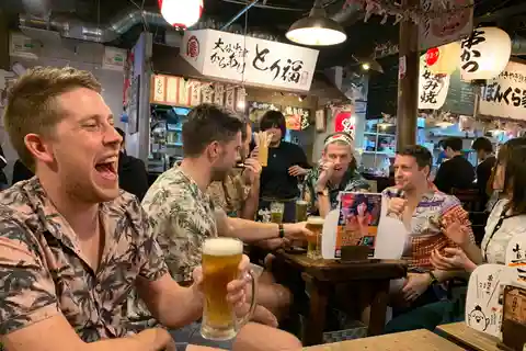 神戸：新開地夕暮れフードツアー（現地ガイド付き）