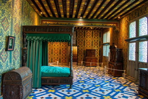 Guided tour of the Royal Castle of Blois Guided tour of the Royal Castle of Blois in English