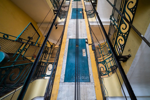 Ho Chi Minh City: Iconic Apartments Walking TourPrivate Tour (Japanese)