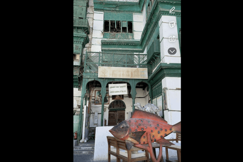 Jeddah: City Highlights Tour with Local Guide private tour