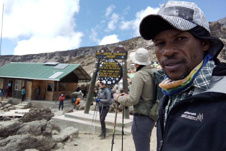 6 dagars fullmåneklättring på Kilimanjaro via Rongai-rutten