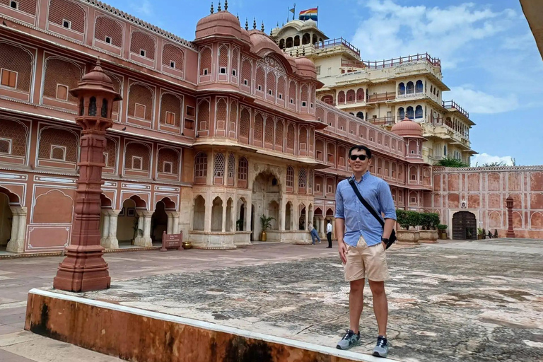 8 Day Golden Triangle with Varanasi & Tiger Safari By Flight Tour with 4-Star Hotel Accommodation