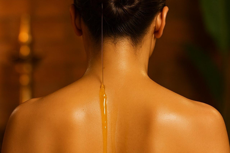 Mumbai: Muktaa Wellness Spa Experiences at Marine Drive Full Body Hot Herbal Oil Therapy - 60Mins