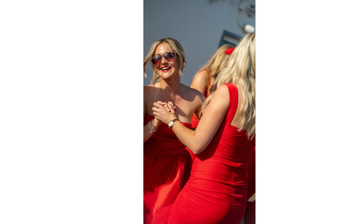 Sevilla: Rooftop Salsa Class with Bottomless Sangria