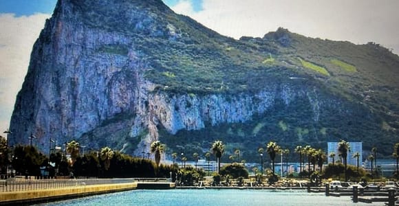 ab Marbella/Estepona: VIP-Gibraltar-Tour Affen + Nature Reservat + Shopping