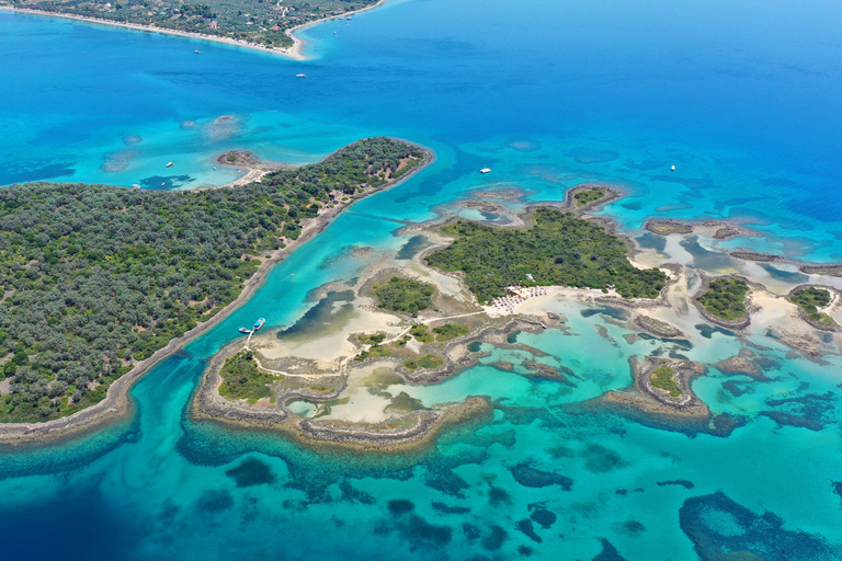Athènes : excursion d&#039;une journée en bateau avec baignade et piscine thermaleAthènes : excursion d&#039;une journée en bateau vers les îles avec baignade