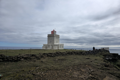 Tagesausflug an die Südküste mit Reiten an schwarzen Sandstränden